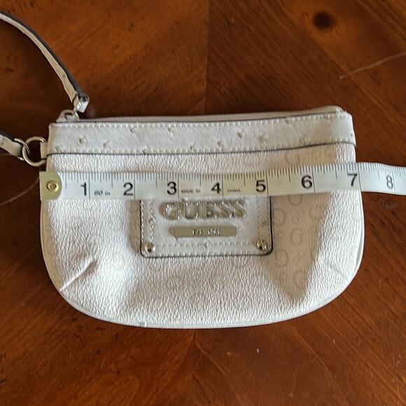 Guess Gray Logo Print Wristlet Purse Animal Print Lining Zipper Tiny Purse - Picture 5 of 6